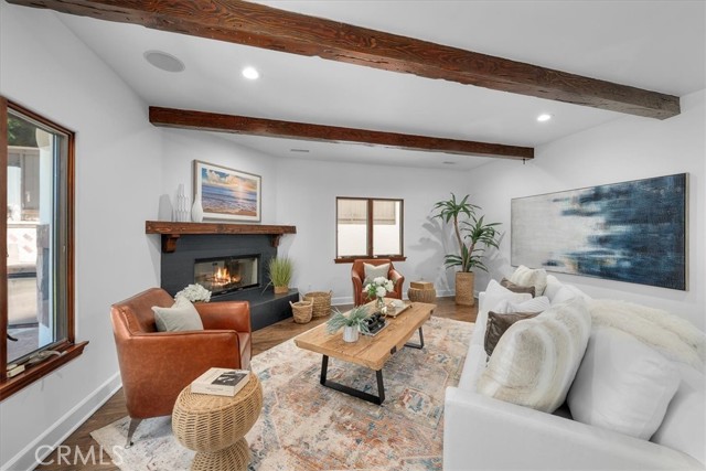 Detail Gallery Image 28 of 64 For 1607 1st St, Manhattan Beach,  CA 90266 - 5 Beds | 4/1 Baths