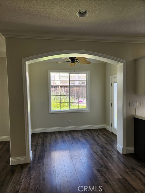 Detail Gallery Image 5 of 8 For 33 Calle Pelicano, San Clemente,  CA 92673 - 4 Beds | 2/1 Baths