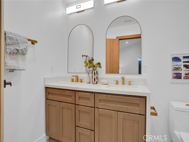 Image 34 of 51 For 24100 Philiprimm Street