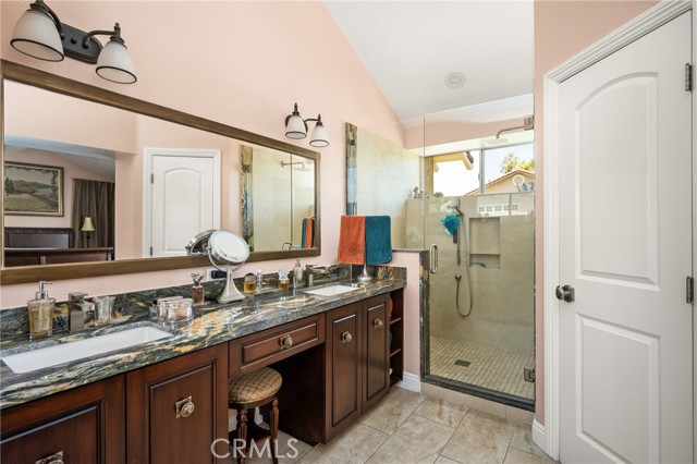 2461 Calle Montella, Tustin CA: https://media.crmls.org/medias/e5cac13d-a62e-42e6-b781-3203d46ea55d.jpg