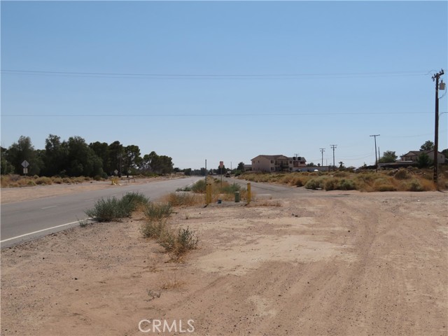 0 Martin, California City CA: https://media.crmls.org/medias/e5cb10b5-3516-4d22-8088-b7aae8482ee2.jpg
