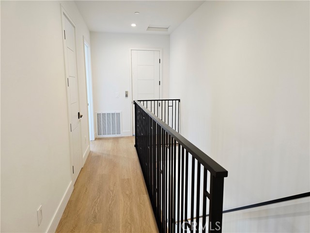 Detail Gallery Image 7 of 29 For 1127 Golden West Ave a,  Arcadia,  CA 91007 - 3 Beds | 3 Baths