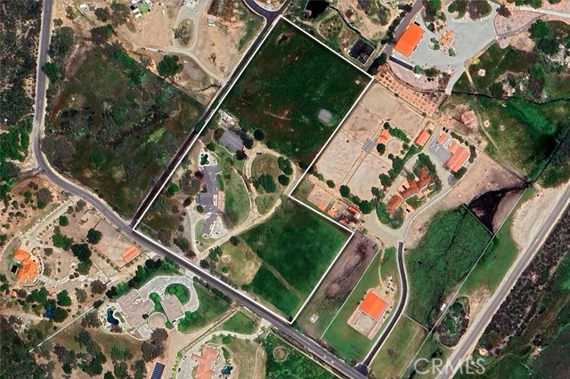 42580 Avenida Escala, Murrieta CA: https://media.crmls.org/medias/e5cb9115-e4f6-4da9-b2d8-fb284277aca9.jpg