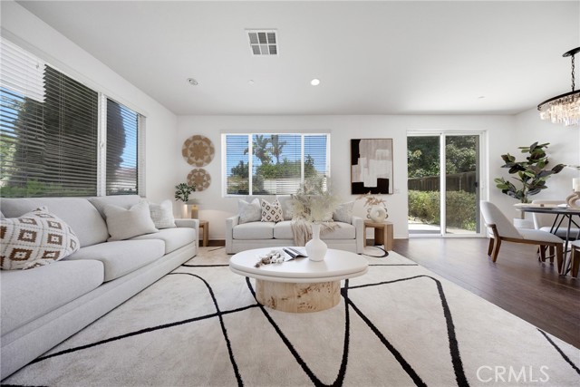 13450 Prosperity Place, Garden Grove CA: https://media.crmls.org/medias/e5cb9418-baa0-459c-b38d-88db0d771a62.jpg