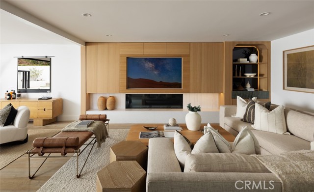 Detail Gallery Image 18 of 72 For 919 Sandcastle R, Corona Del Mar,  CA 92625 - 5 Beds | 4 Baths