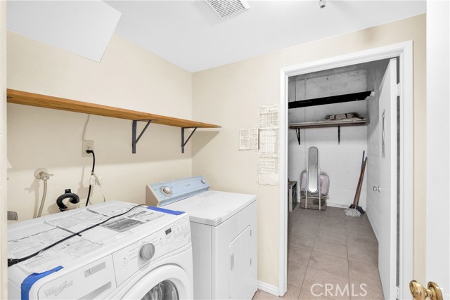 519 Sefton Avenue, Monterey Park CA: https://media.crmls.org/medias/e5cc170f-240e-4b5c-960e-6edc91e46857.jpg