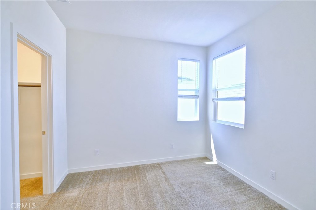 MLS #WS25176152 img 25