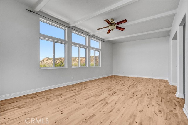 Detail Gallery Image 17 of 37 For 6 Canal Cir, Newport Beach,  CA 92663 - 4 Beds | 3 Baths