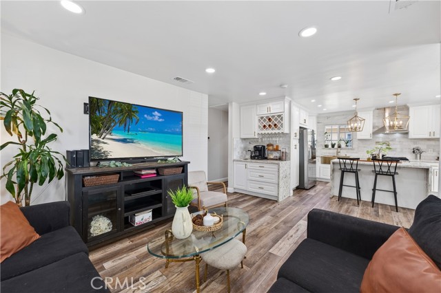 Detail Gallery Image 4 of 55 For 1513 W 215th St, Torrance,  CA 90501 - – Beds | – Baths