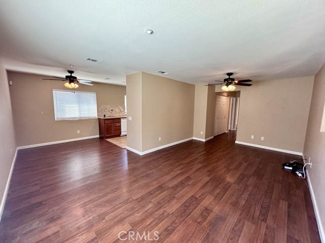 Detail Gallery Image 12 of 36 For 25826 Iris Ave a,  Moreno Valley,  CA 92551 - 2 Beds | 2 Baths