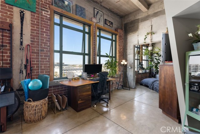 Detail Gallery Image 11 of 35 For 100 W 5th St 8b,  Long Beach,  CA 90802 - 1 Beds | 1 Baths