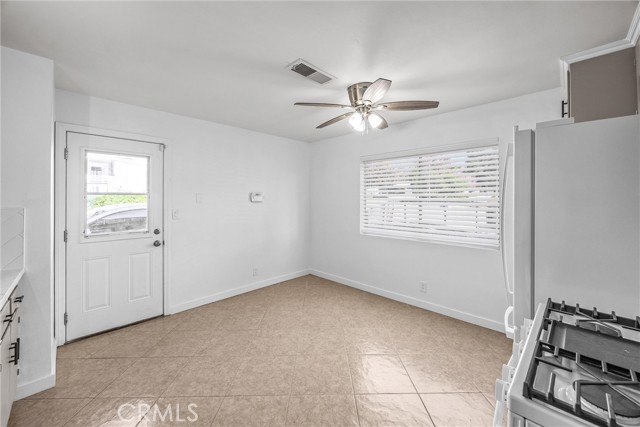 Detail Gallery Image 13 of 37 For 12704 California St, Yucaipa,  CA 92399 - 4 Beds | 2/1 Baths