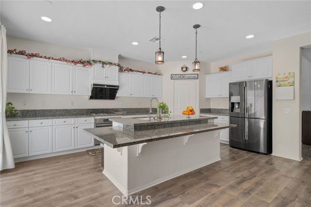 Detail Gallery Image 21 of 53 For 4736 Marrieta St, Jurupa Valley,  CA 91752 - 5 Beds | 4 Baths