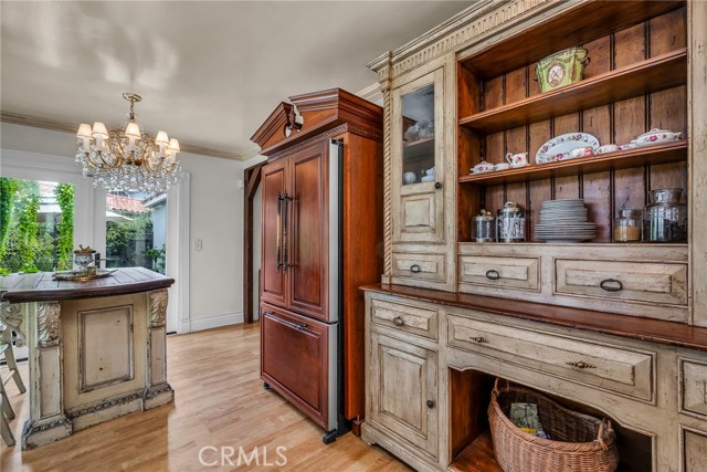 Detail Gallery Image 13 of 34 For 22015 Independencia St, Woodland Hills,  CA 91364 - 3 Beds | 2 Baths
