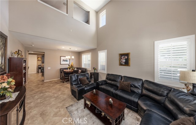 13025 Bowker Play Court, Beaumont CA: https://media.crmls.org/medias/e5d130cb-d38d-4527-be15-ed255a3a045d.jpg