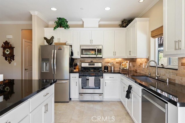 Detail Gallery Image 11 of 43 For 5660 Ground Squirrel, Paso Robles,  CA 93446 - 3 Beds | 2 Baths