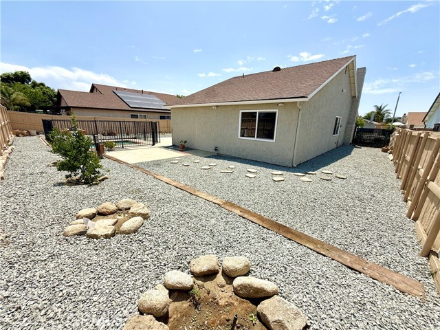 2382 Carlsbad Circle, Hemet CA: https://media.crmls.org/medias/e5d1bfd3-f68d-4c16-b824-730797f1700a.jpg