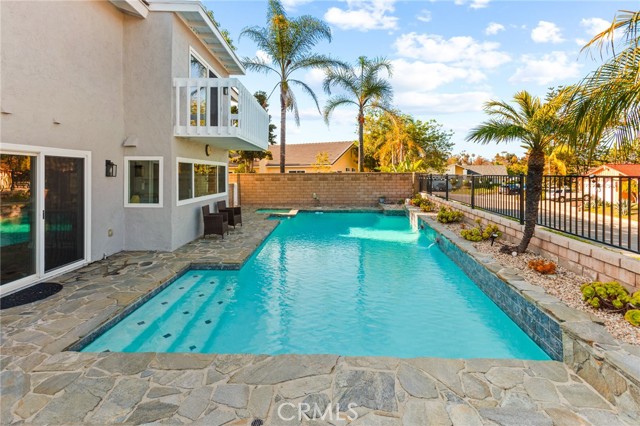 23382 Via Chiripa, Mission Viejo CA: https://media.crmls.org/medias/e5d33673-eea5-4e77-abd7-91b789e2fc2a.jpg