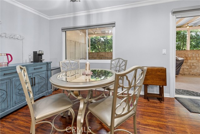 Detail Gallery Image 11 of 31 For 7046 De Celis Pl #7,  Lake Balboa,  CA 91406 - 2 Beds | 2/1 Baths