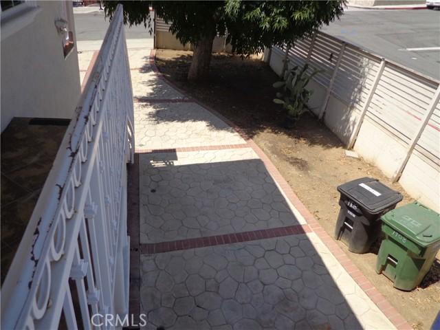 1908 & 1910 Bailey Avenue, Rosemead CA: https://media.crmls.org/medias/e5d36055-5902-4ca4-b97c-be45018764e1.jpg