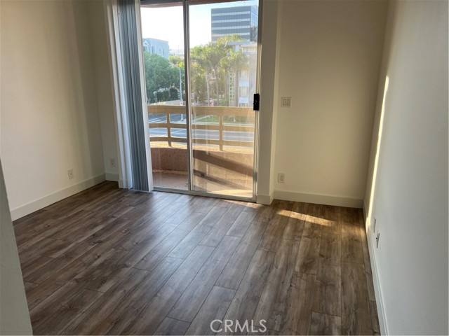 Detail Gallery Image 20 of 25 For 8614 Burton Way #204,  Los Angeles,  CA 90048 - 2 Beds | 2 Baths
