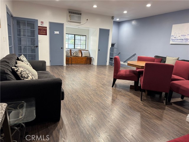 Detail Gallery Image 27 of 35 For 730 215 W 4th St, Long Beach,  CA 90802 - 2 Beds | 2 Baths