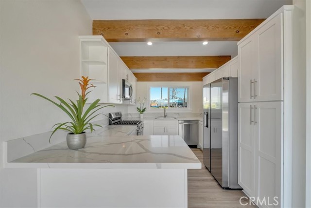 Detail Gallery Image 13 of 32 For 745 Domingo #4,  Newport Beach,  CA 92660 - 2 Beds | 2 Baths