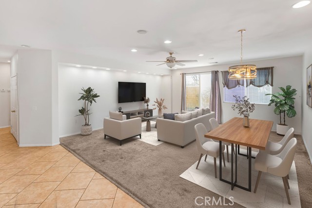 Detail Gallery Image 11 of 35 For 8466 Hoover Ct, Oak Hills,  CA 92344 - 3 Beds | 2 Baths