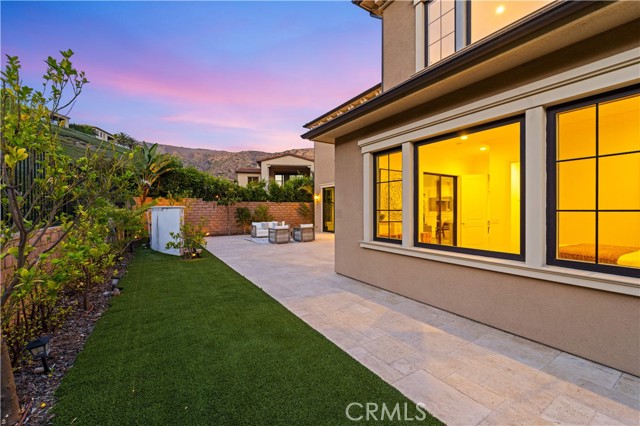 111 great oak, Irvine CA: https://media.crmls.org/medias/e5d51b2f-19be-44b7-8c17-05e712b79a97.jpg