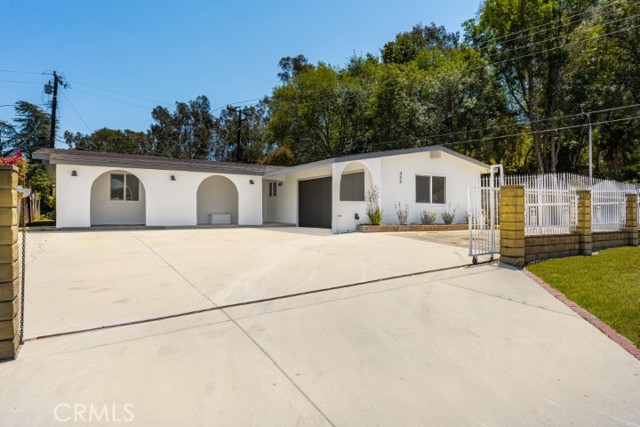 Detail Gallery Image 1 of 23 For 406 Bandon Ave, La Puente,  CA 91744 - 3 Beds | 2 Baths