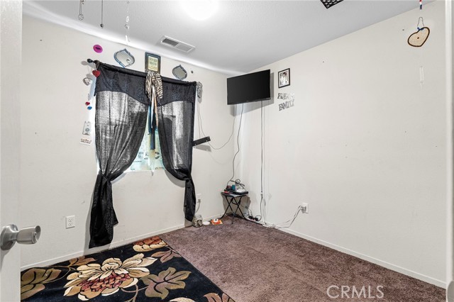 Image 18 of 37 For 3240 4th St  