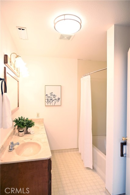 Detail Gallery Image 22 of 35 For 2460 Estes Rd, Chico,  CA 95928 - 3 Beds | 2 Baths