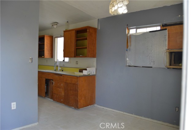 Detail Gallery Image 24 of 72 For 10380 Baker Rd, Lucerne Valley,  CA 92356 - 4 Beds | 2 Baths