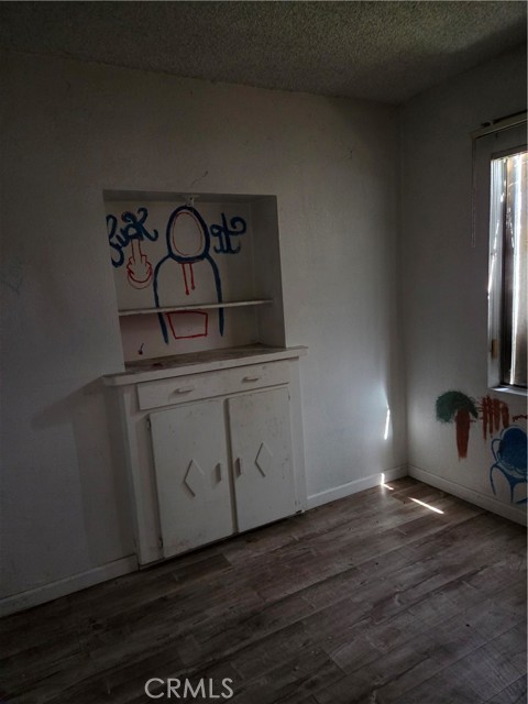 Detail Gallery Image 9 of 12 For 11727 Alabama, Los Angeles,  CA 90059 - 2 Beds | 1 Baths