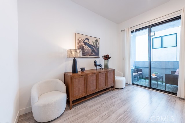 Detail Gallery Image 12 of 35 For 839 Larrabee St #6,  West Hollywood,  CA 90069 - 2 Beds | 2/1 Baths