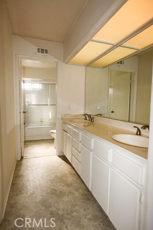 Detail Gallery Image 14 of 20 For 3101 Plaza Del Amo #59,  Torrance,  CA 90503 - 2 Beds | 2/1 Baths