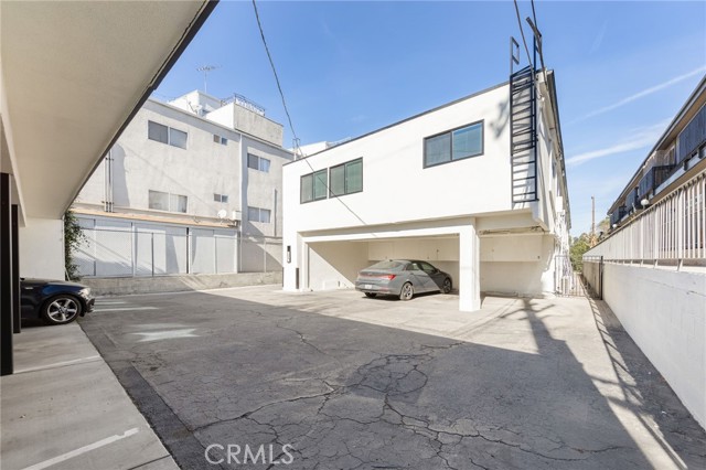 13018 Valleyheart Drive, 8 photo 22