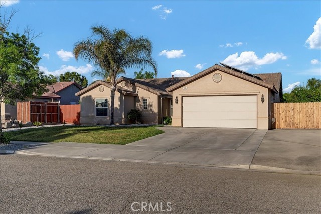 Detail Gallery Image 5 of 39 For 732 Crescent Ct, Lemoore,  CA 93245 - 3 Beds | 2 Baths