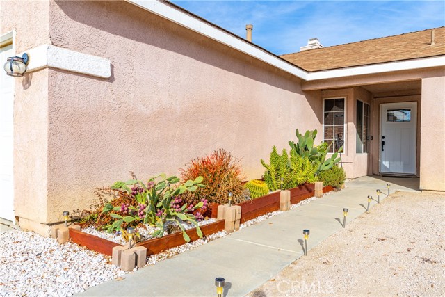 Detail Gallery Image 6 of 42 For 1133 Barrington Ave, Rosamond,  CA 93560 - 3 Beds | 2 Baths