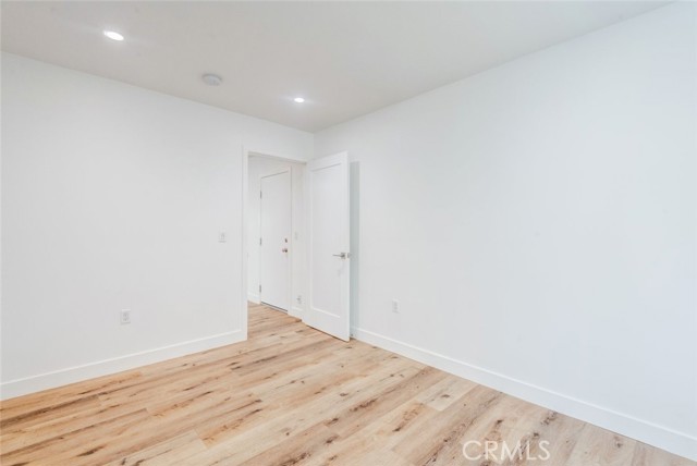 Detail Gallery Image 31 of 53 For 17024 Sherman Way, Van Nuys,  CA 91406 - 3 Beds | 2 Baths