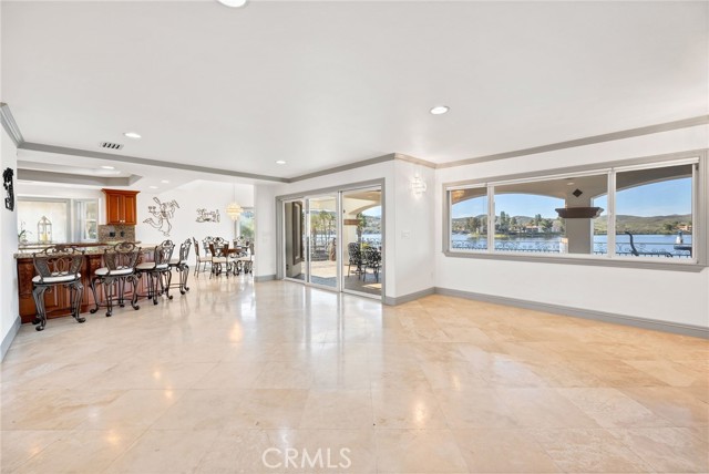 Detail Gallery Image 8 of 64 For 22250 Village Way, Canyon Lake,  CA 92587 - 5 Beds | 4/2 Baths