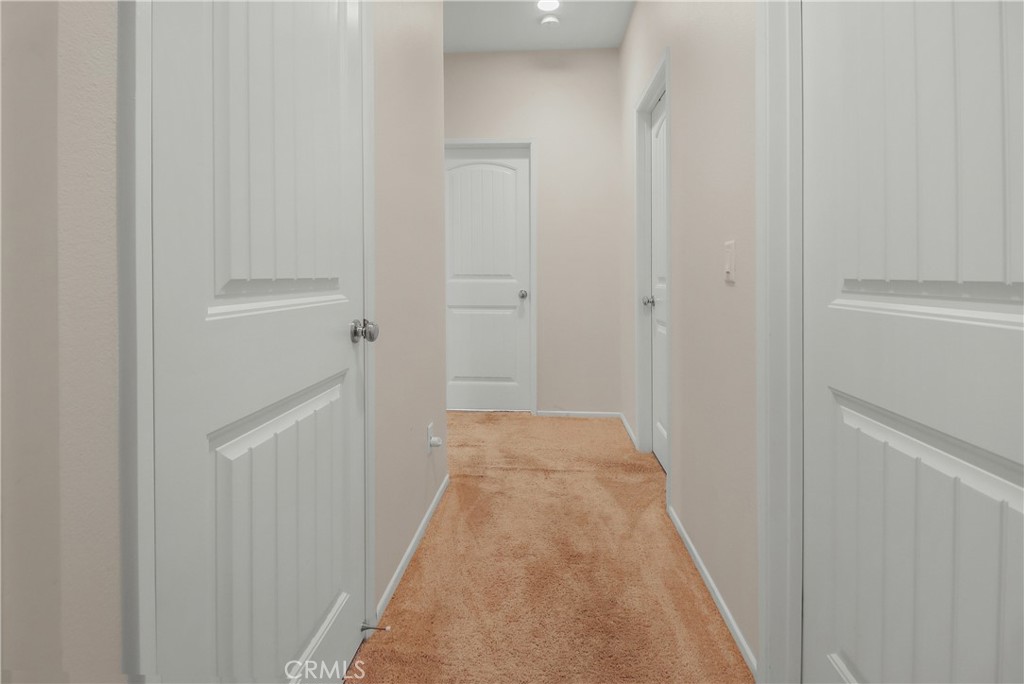 https://media.crmls.org/medias/e5dd22a3-ea06-4e32-9836-f243e902edf8.jpg?preset=X-Large