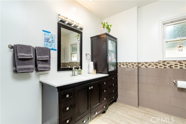 Detail Gallery Image 25 of 62 For 16040 Parthenia, North Hills,  CA 91343 - 2 Beds | 1/1 Baths