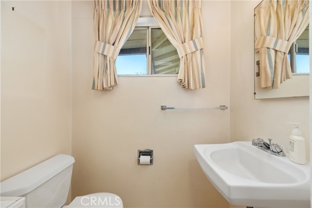 Detail Gallery Image 18 of 36 For 21763 Ambar Dr, Woodland Hills,  CA 91364 - 4 Beds | 2/1 Baths