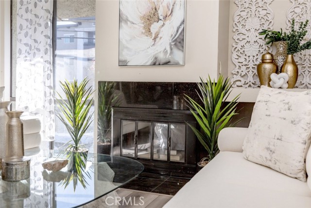 Detail Gallery Image 14 of 34 For 11107 Arminta St #2,  Sun Valley,  CA 91352 - 2 Beds | 2 Baths