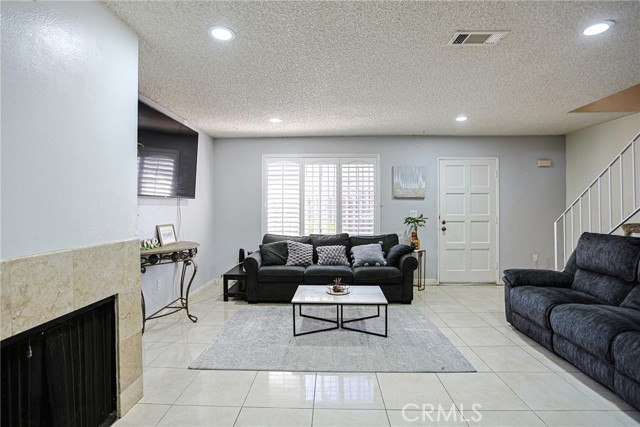 Detail Gallery Image 5 of 44 For 10805 Westminster, Garden Grove,  CA 92843 - 2 Beds | 1/1 Baths