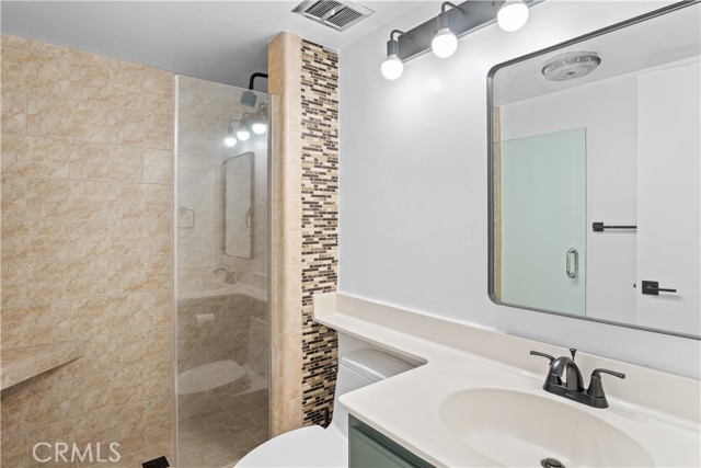 Detail Gallery Image 16 of 27 For 7260 Hillside Ave #105,  Los Angeles,  CA 90046 - 1 Beds | 2 Baths