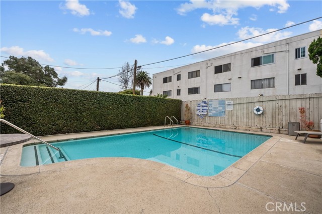 Detail Gallery Image 40 of 48 For 385 S Oakland Ave #305,  Pasadena,  CA 91101 - 3 Beds | 2 Baths