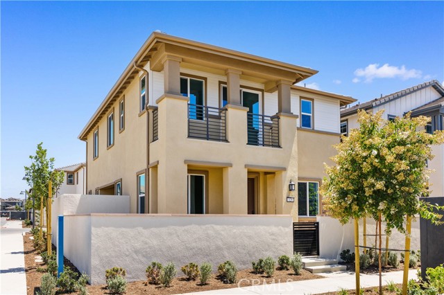 129 Great Park Blvd, Irvine CA: https://media.crmls.org/medias/e5e14bc1-2cd9-4465-8373-1e764fe8be64.jpg