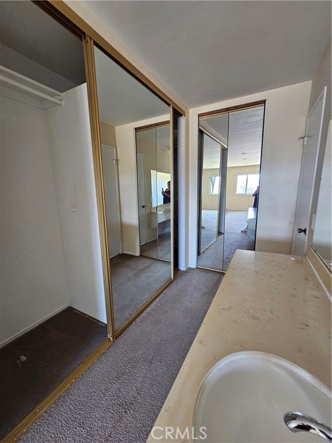 20318 Regina Avenue, Torrance CA: https://media.crmls.org/medias/e5e1cc3c-12eb-42cd-8bad-c11d873178b3.jpg